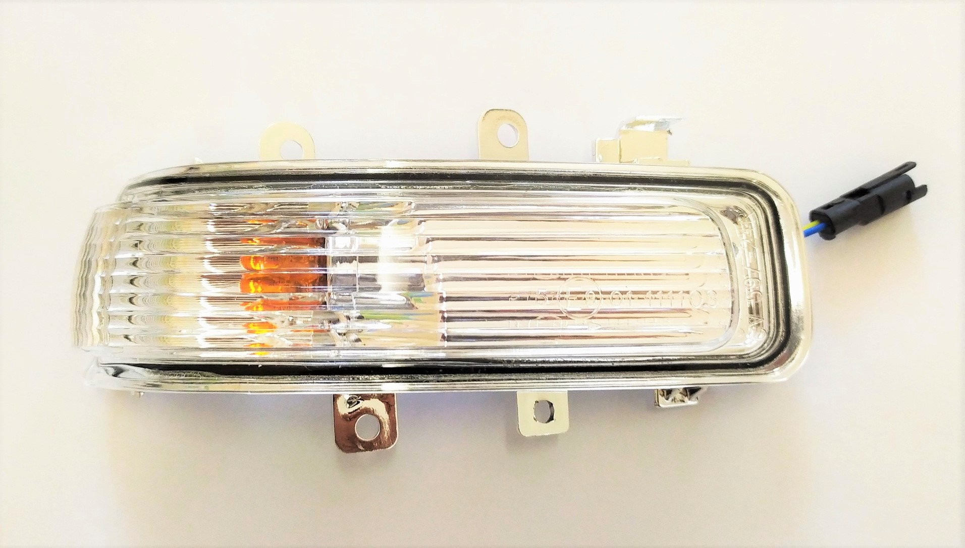 AYNA SİNYALİ AYNA SİNYALİ TOYOTA HILUX VIGO 2012-2015 SAĞ