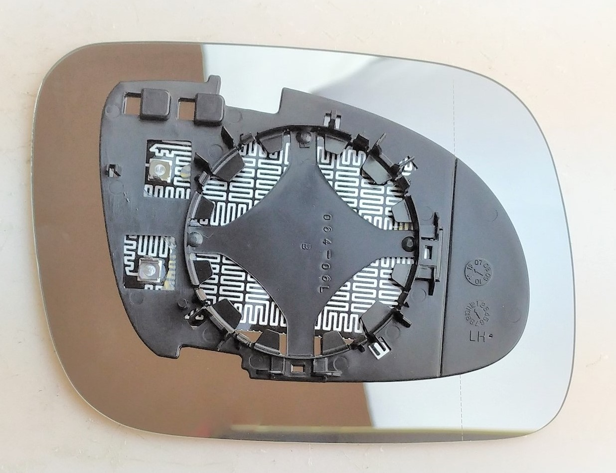 AYNA CAMI VOLKSWAGEN TOUAREG 2002-2007 ISITMALI SAĞ