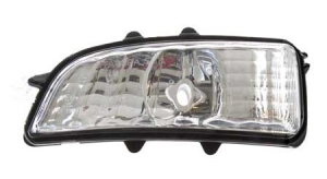 AYNA SİNYALİ AYNA SİNYALİ VOLVO C30 C70 (S40 V50 2008-2012)(S60 2007-2009)(S80 2007-2011)(V70 2007-2011)(V40 2012-)  AMPULLÜ TİP SAĞ