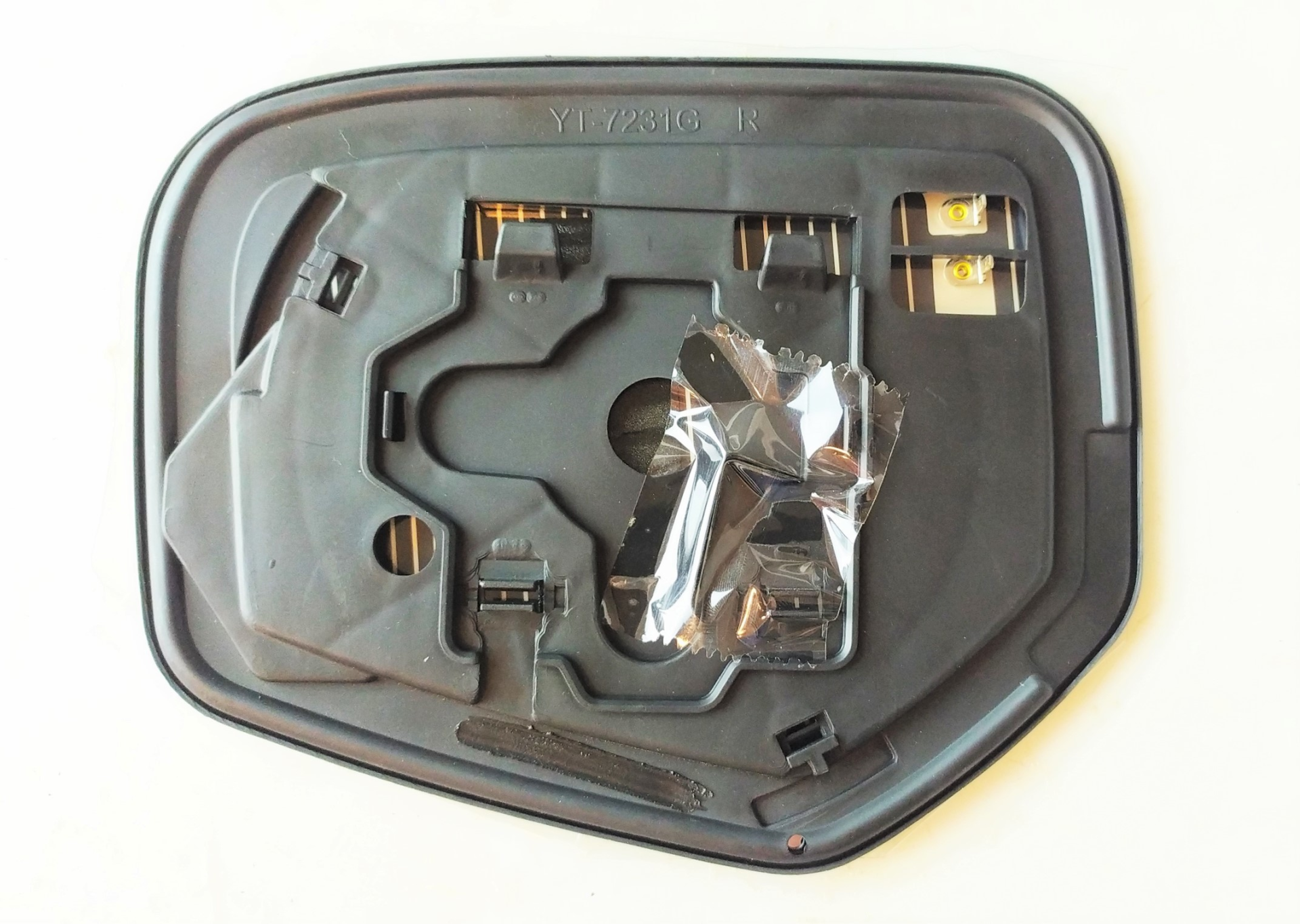 AYNA CAMI MITSUBISHI L200 PICK-UP 2006-2012 ISITMALI SAĞ